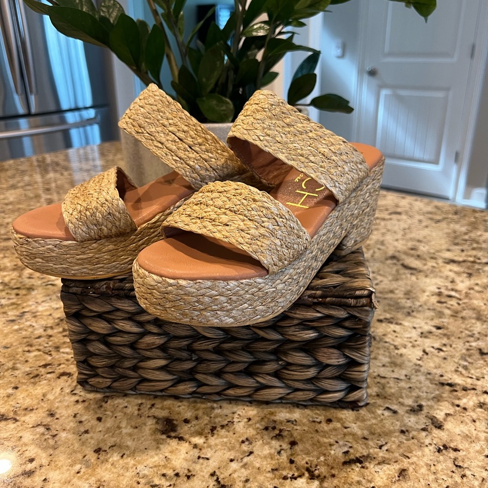 Stylish Tan Wedge Sandals
